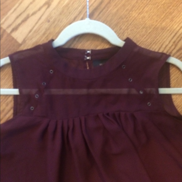Worthington Maroon Blouse - Picture 3 of 3